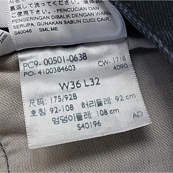 Levis 501 Jeans Mens 36 35x32 Straight Button Fly Black Distressed Cotton EUC - Picture 14 of 16